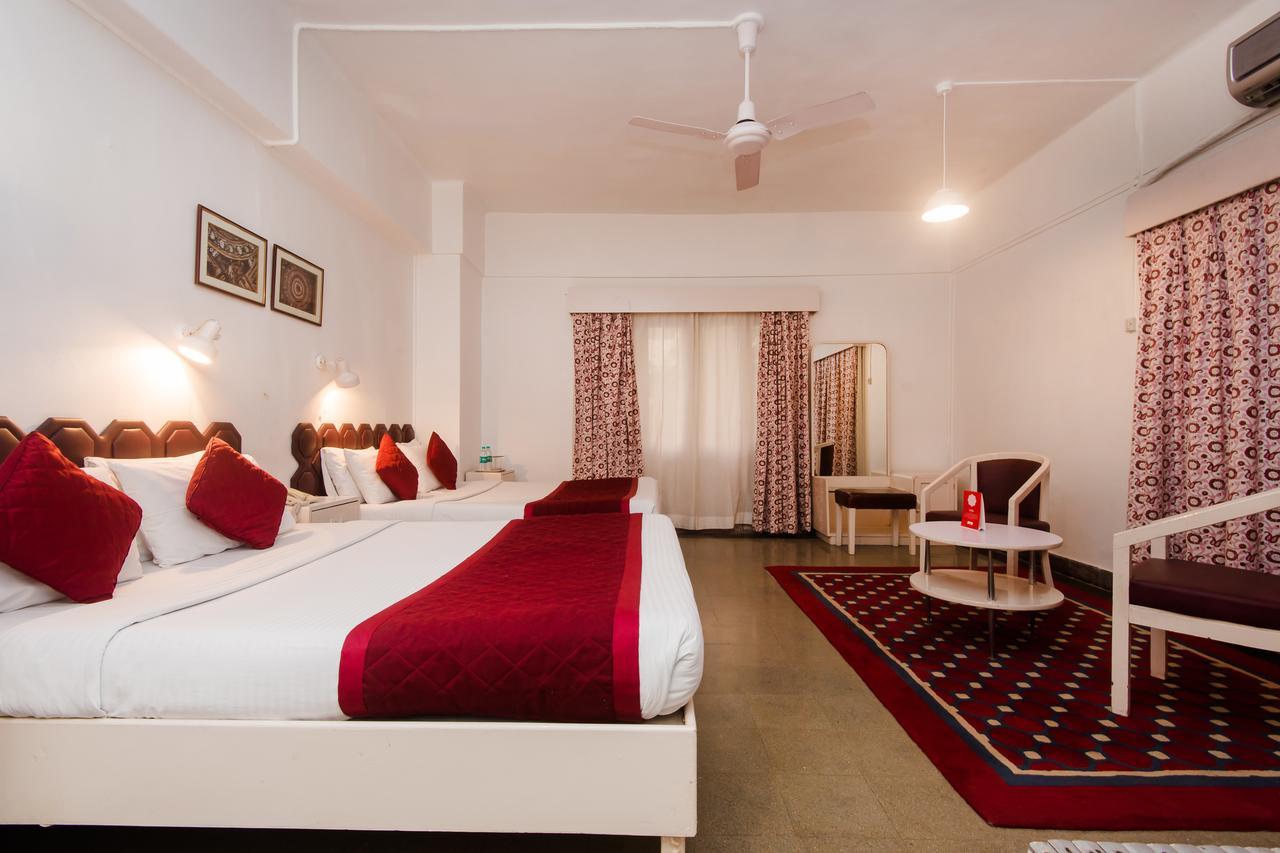 West End Hotel Bombay Eksteriør billede
