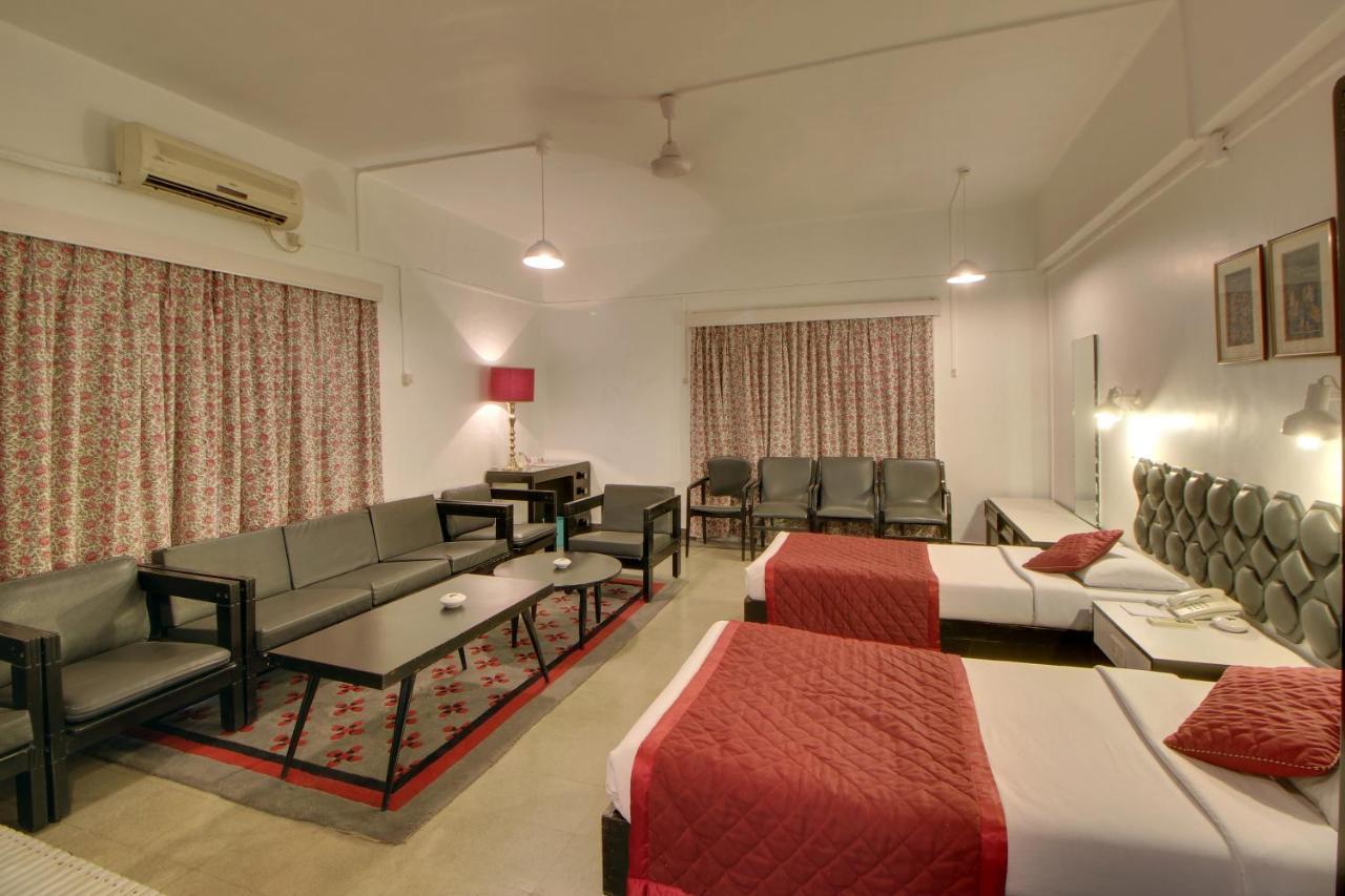 West End Hotel Bombay Eksteriør billede