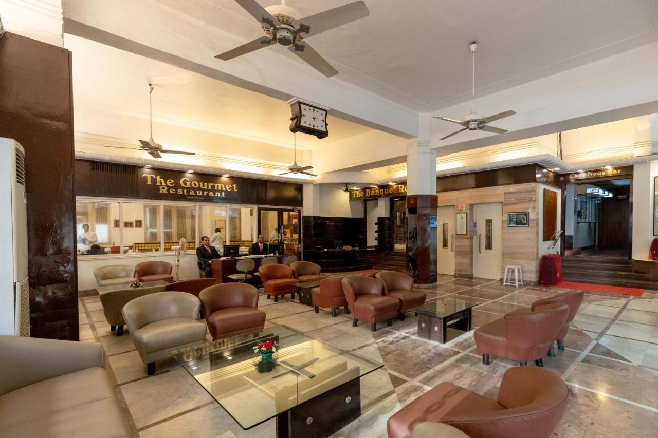 West End Hotel Bombay Eksteriør billede
