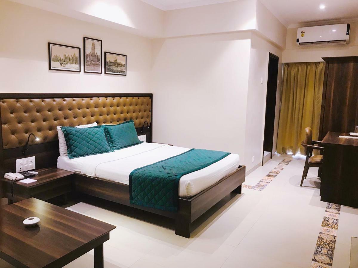 West End Hotel Bombay Eksteriør billede